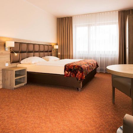 Strand Hotel Nordsee, Hotel Deichlaeufer Tossens Eksteriør billede